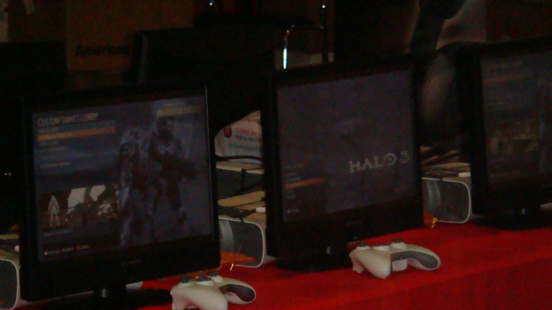 Illustration for article titled Breaking: An Early Look at the PAX Exhibit Floor